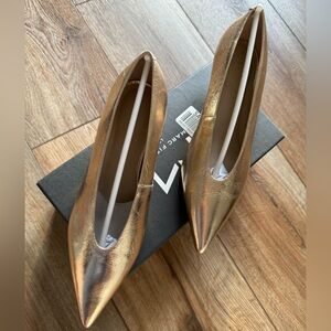 MARC FISHER Gold Metallic Pointed-Toe Women's Pumps
